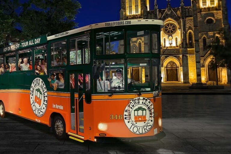 San Antonio: 1.5-Hr Guided City Lights Night Tour - Photo 1 of 6